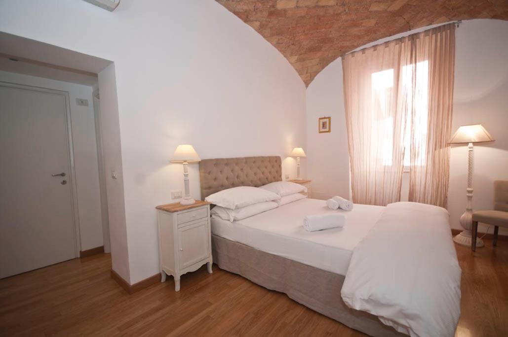 La Finestra Sul Colosseo B&B 1 Rome Luaran gambar